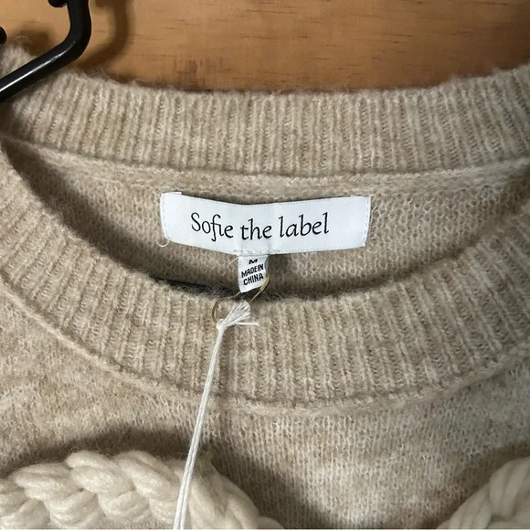 Cozy Beige Sweater with Bow Detail - Picture 3 of 6